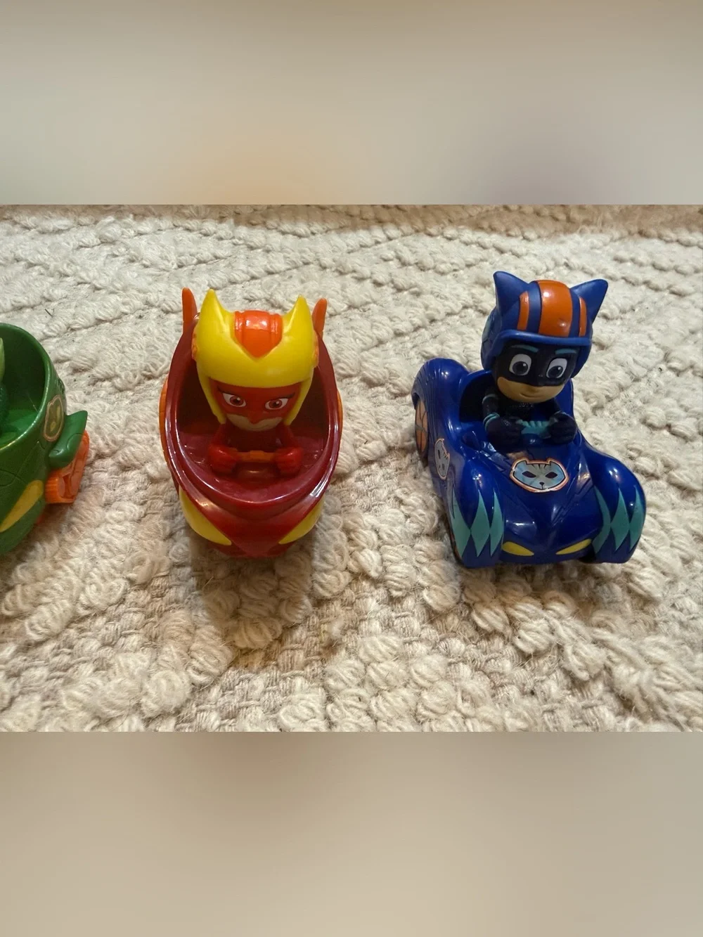 PJ MASKS CAR SET (4)